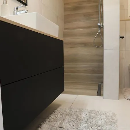 Apartment 2i With Terrace, New Building, Luzna 26 Pressburg