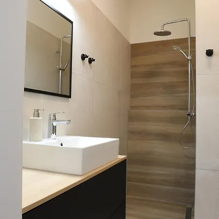 Daire 2i With Terrace, New Building, Luzna 26